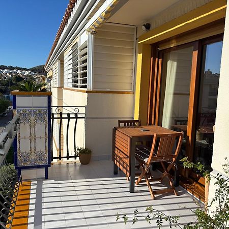 Cal Salmare Seafront Apartment With Rooftop Terrace And Pool Calafell Dış mekan fotoğraf